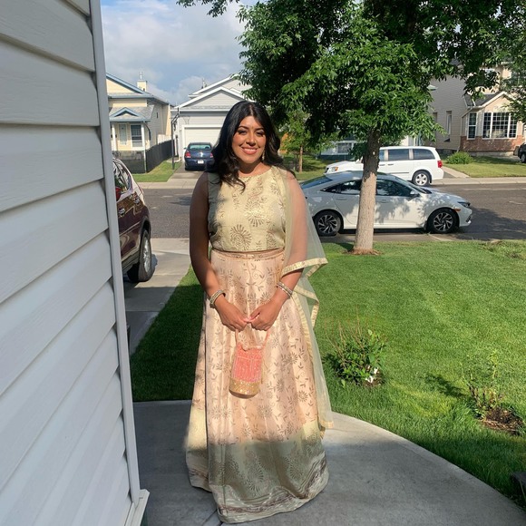 Meet your Posher, Simran - Picture 1 of 1